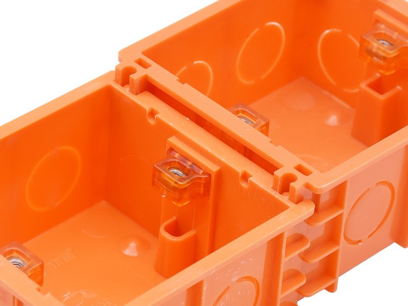 86自扣無(wú)縫底盒