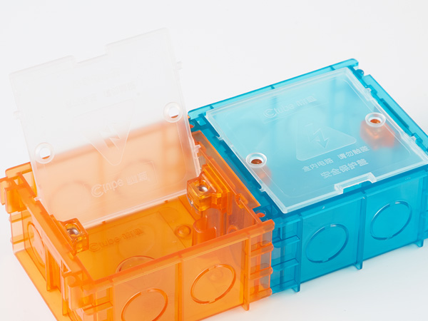 底盒保護(hù)蓋(成模款) 底盒保護(hù)蓋(成模款)