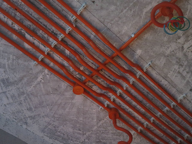 材通PVC圓通 司令盒、天花連排管夾